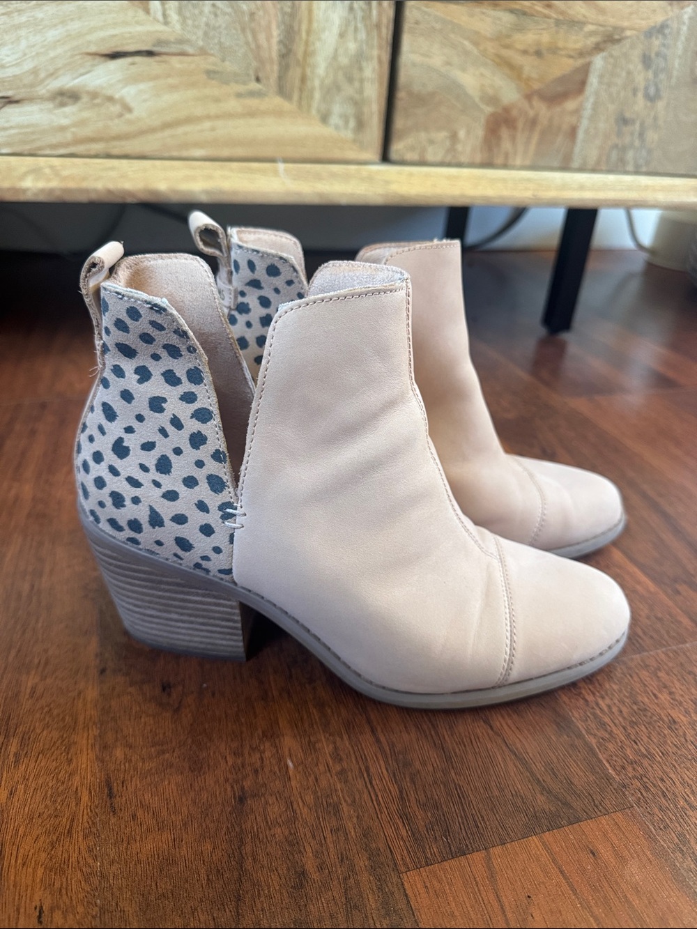 Women's Toms Everly Light Tan Ankle Booties with Leopard Heel Accent